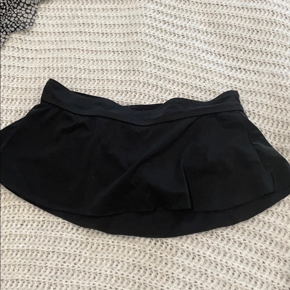 Swim suit - Picture 3 of 5